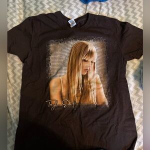 Taylor Swift Speak Now World Tour Brown T Shirt Size M